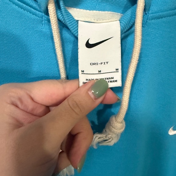 Nike sweatshirt - Picture 2 of 3
